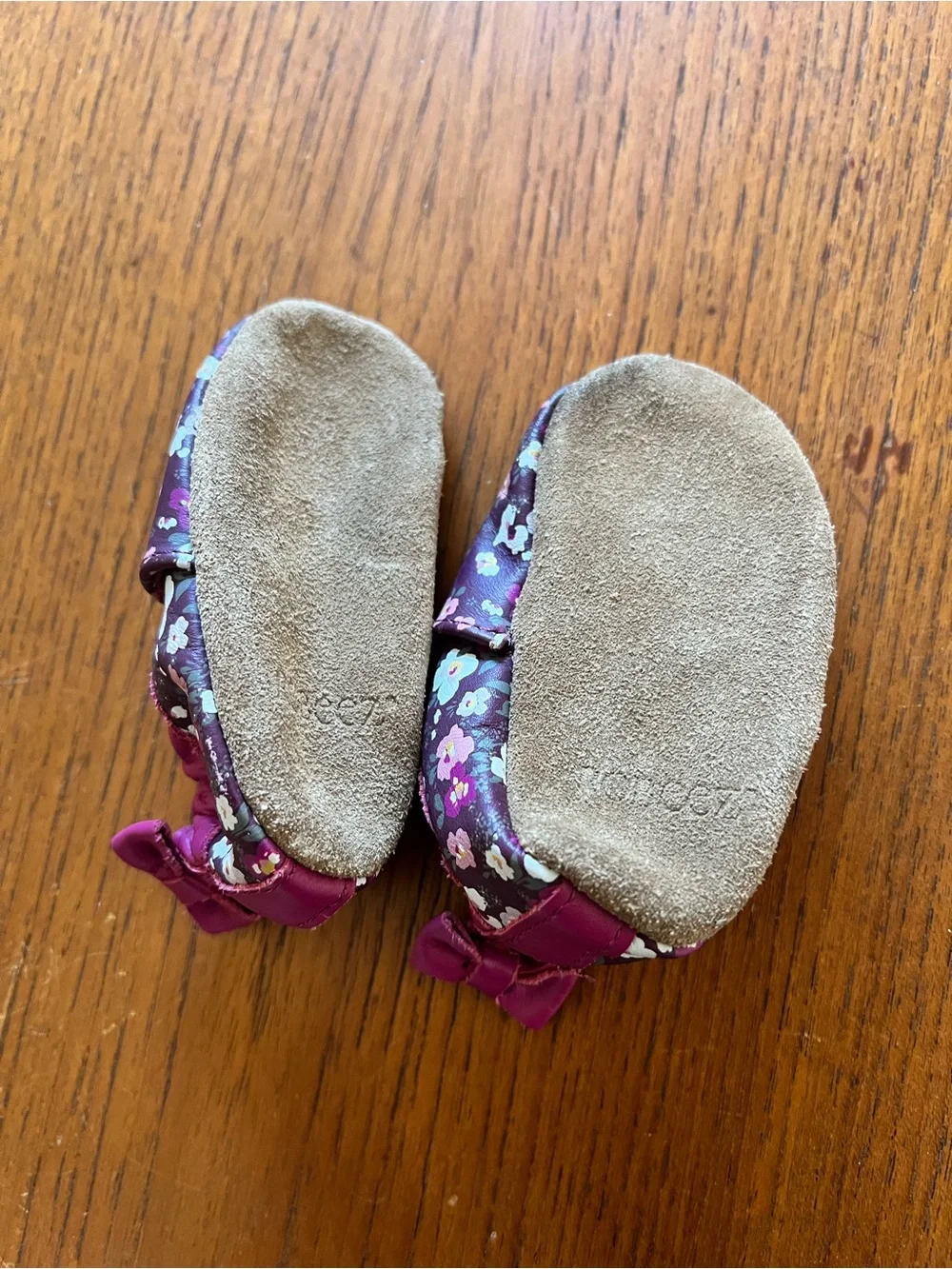 Robeez Girls Floral Soft Sole Slip-On Shoes in Berry Pink with bows on heels